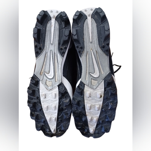 Nike Shark 319011-001 Black And White Football Cleats EUC Size 11 - Picture 4 of 8